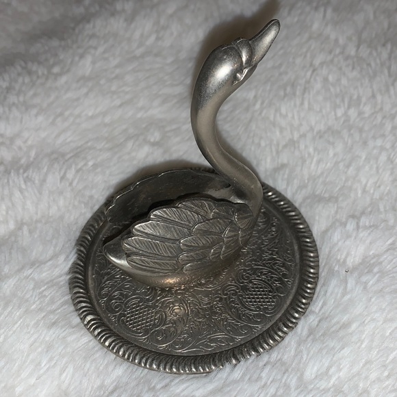 SALE!!! Vintage Swan ring holder.    2 - Picture 2 of 11